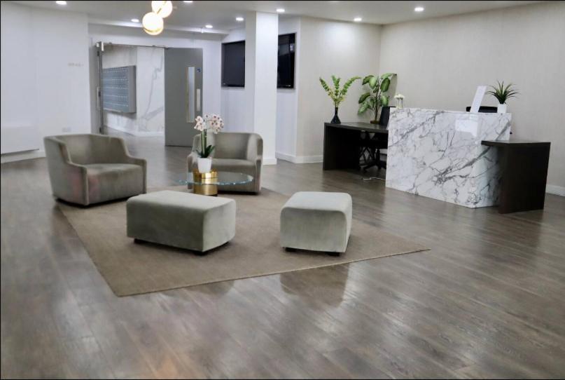 Modern Suite- Bedford City Centre With Free Gym & Parking Exterior photo